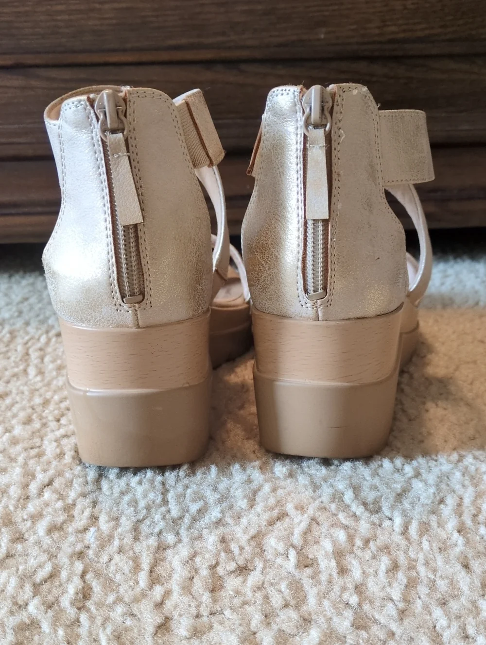Naturalizer Soul Metallic Gold Women’s Strappy Wedges